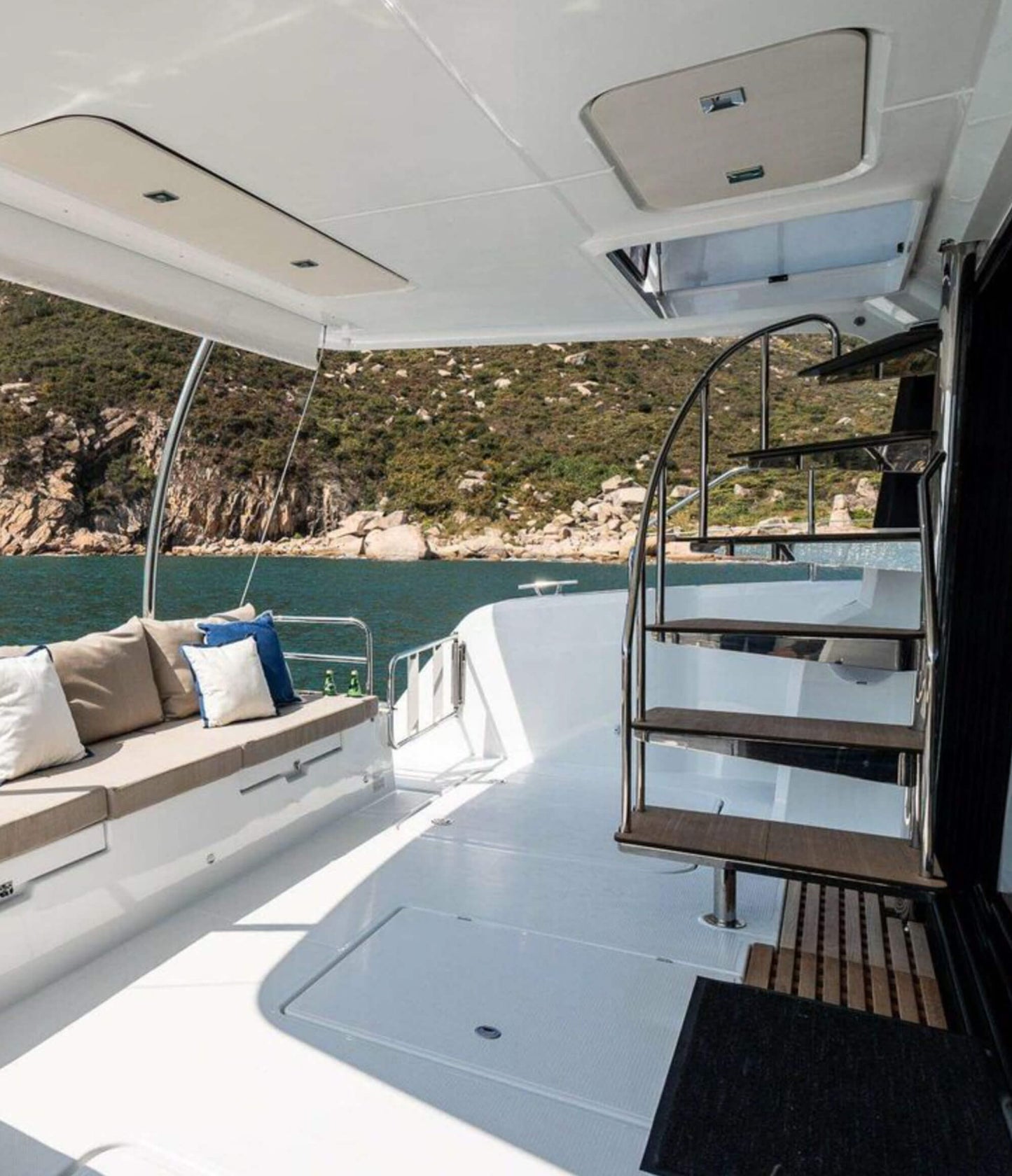 Okinawa Private Charter: Luxury Yacht