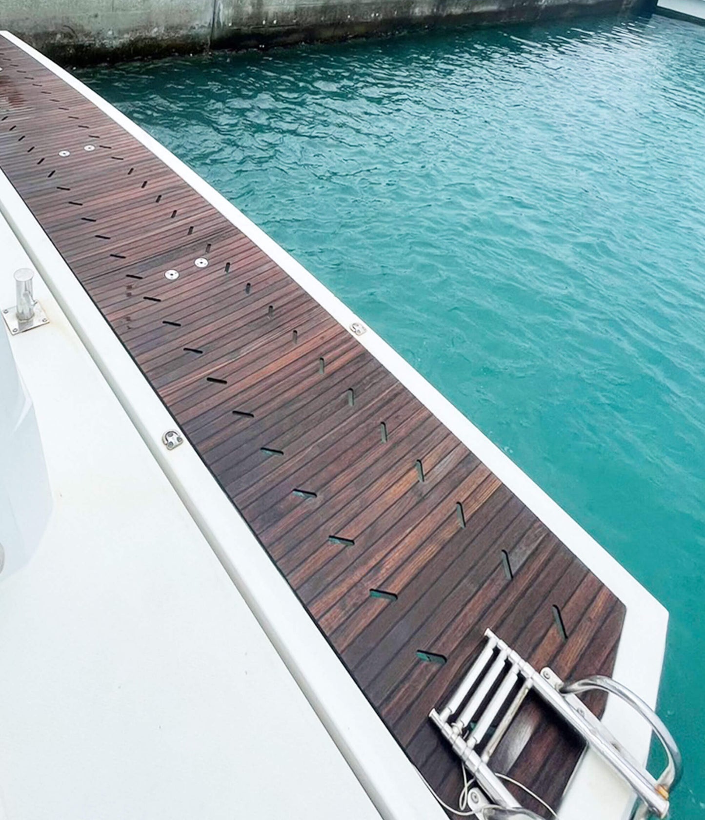 Okinawa Private Charter: Luxury Yacht