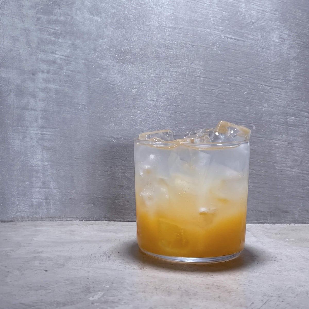 REFRESHER 芒果椰子水