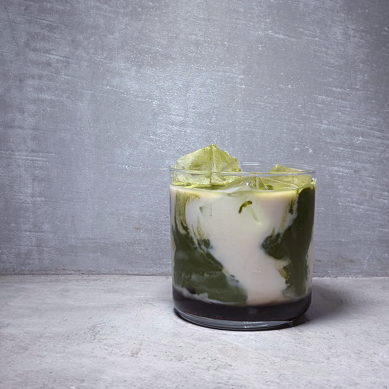 REFRESHER 鮮奶抹茶